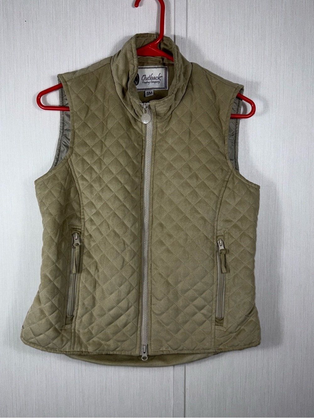 Outback Trading Company Grand Prix Quilted Vest Womens S Beige Zip Pockets
